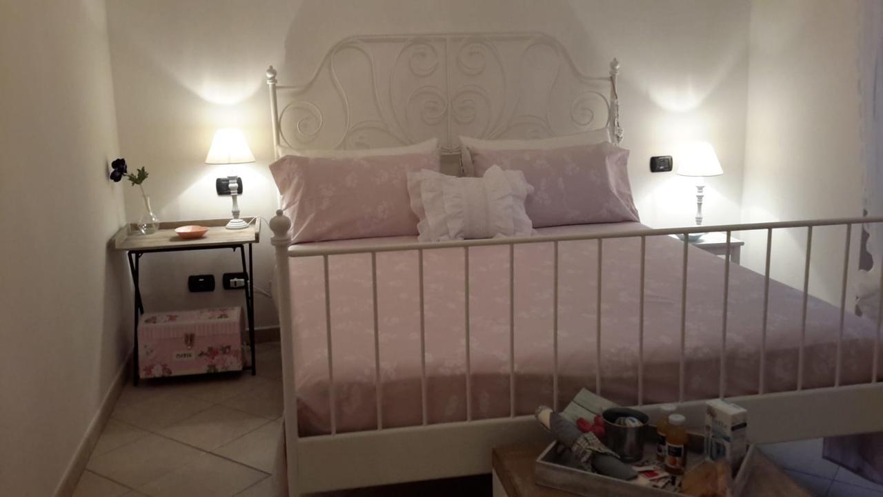 Beti House Heart'S And Roses Rooms Ponte Galeria Bagian luar foto