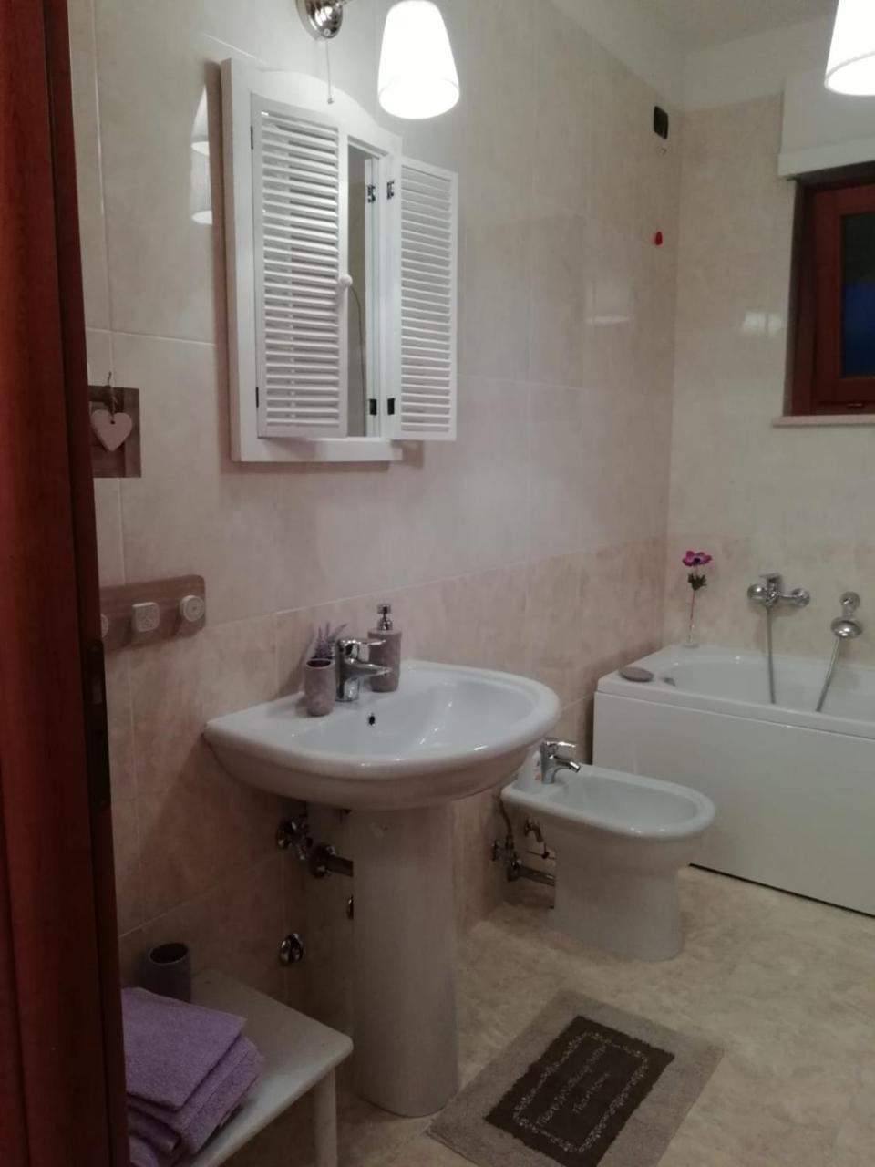 Beti House Heart'S And Roses Rooms Ponte Galeria Bagian luar foto