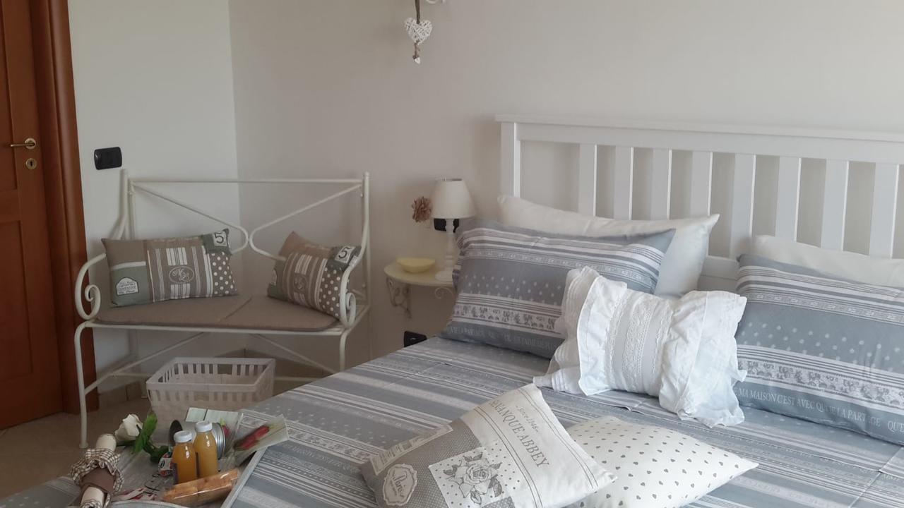 Beti House Heart'S And Roses Rooms Ponte Galeria Bagian luar foto