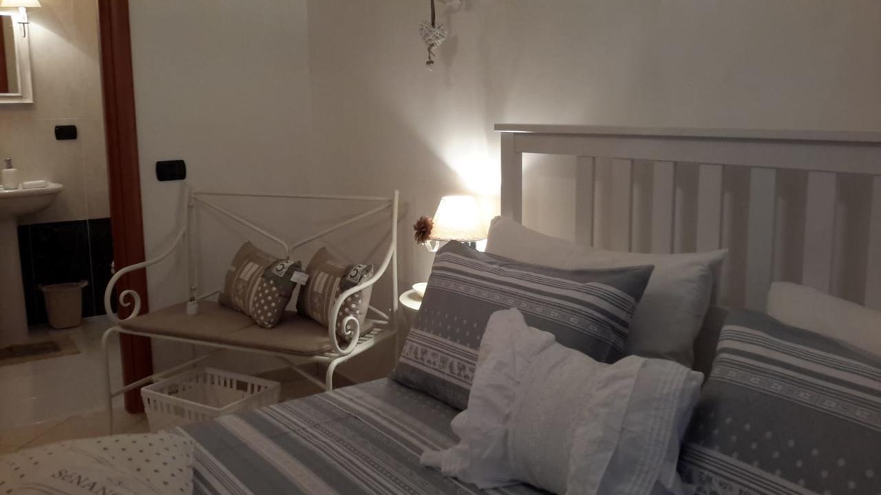 Beti House Heart'S And Roses Rooms Ponte Galeria Bagian luar foto