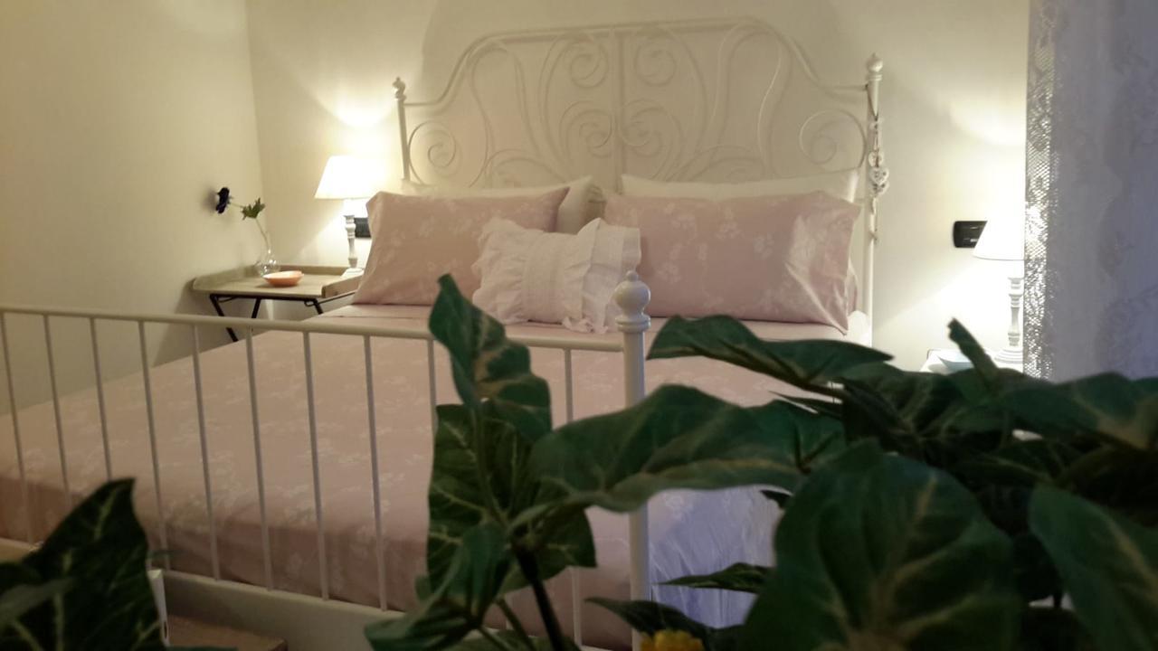 Beti House Heart'S And Roses Rooms Ponte Galeria Bagian luar foto