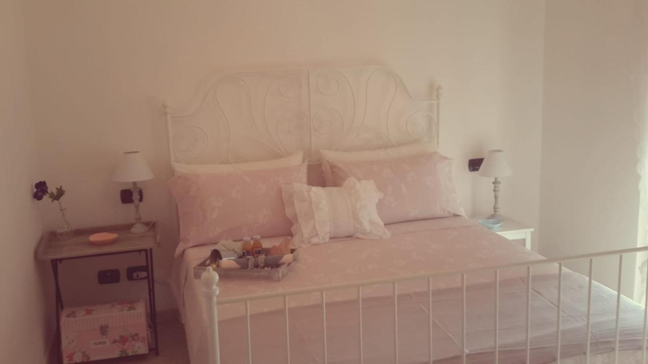 Beti House Heart'S And Roses Rooms Ponte Galeria Bagian luar foto